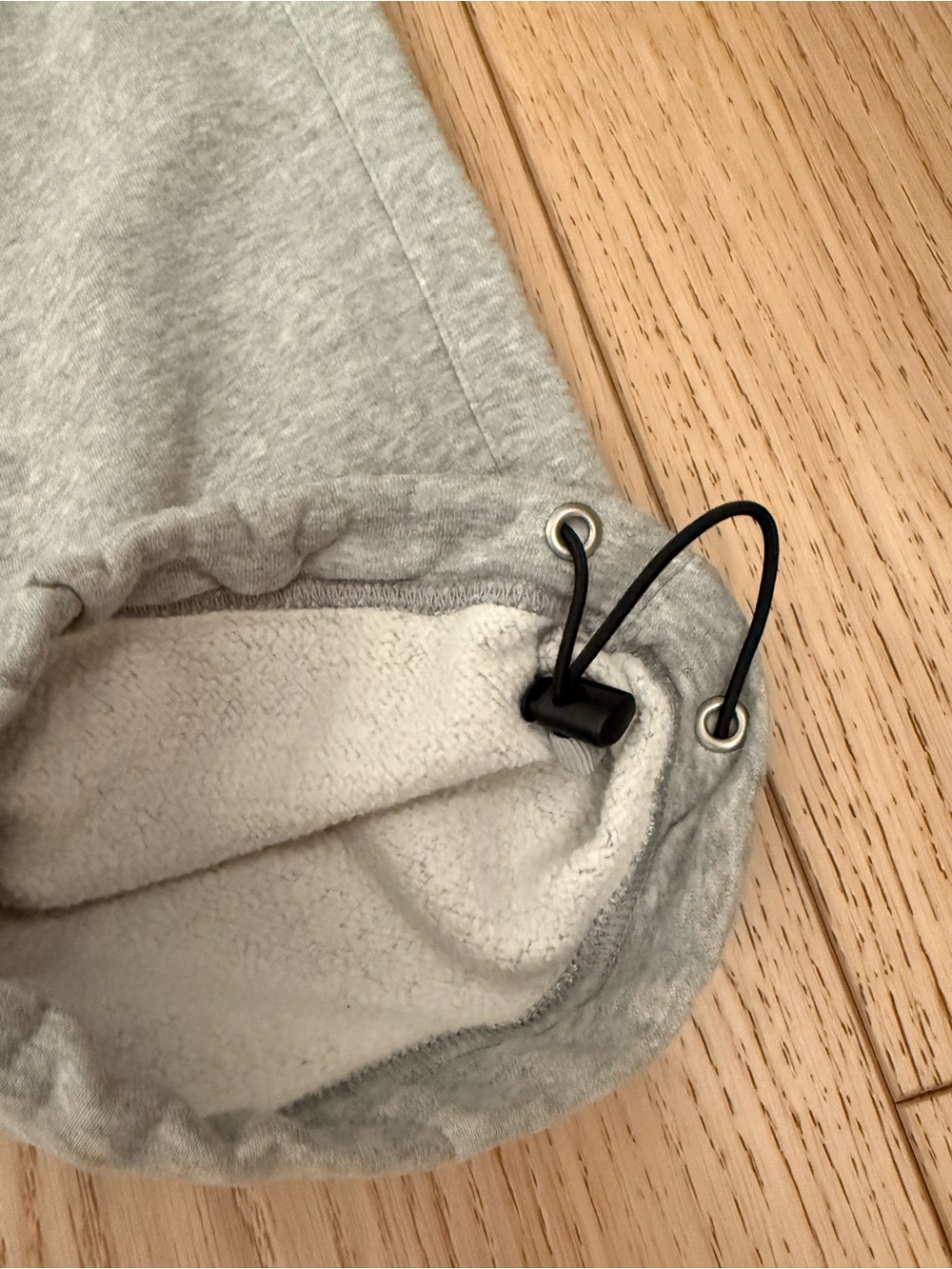 Nike Sweatpants - Picture 3 of 4